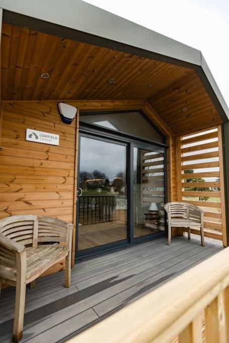 Lowfield & Hot Tub - Humberston Fitties Chalet Cleethorpes